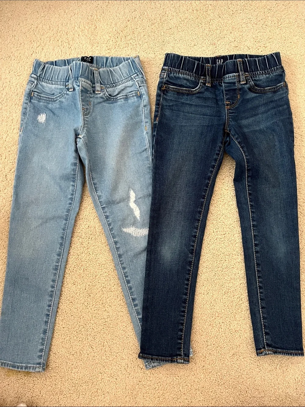 GAPKIDS Girls' size 6 Stretch Jeggings - Light Denim & Dark Denim